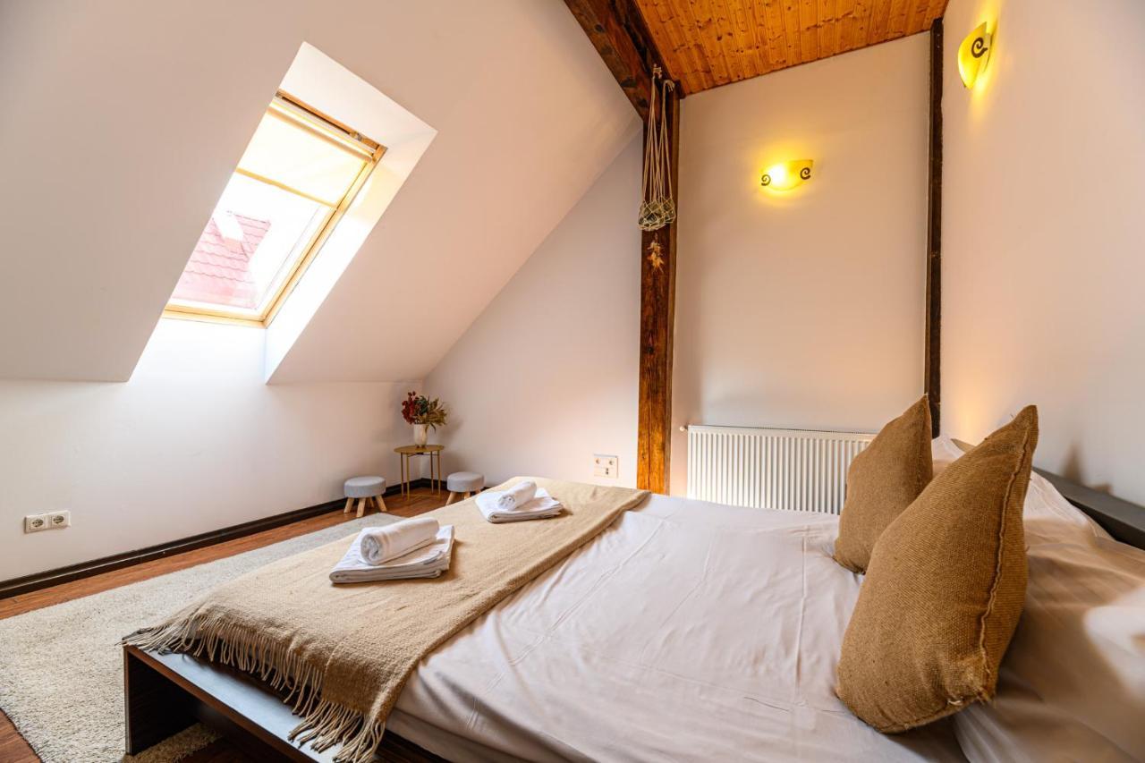 Dream Guesthouse Braşov Esterno foto