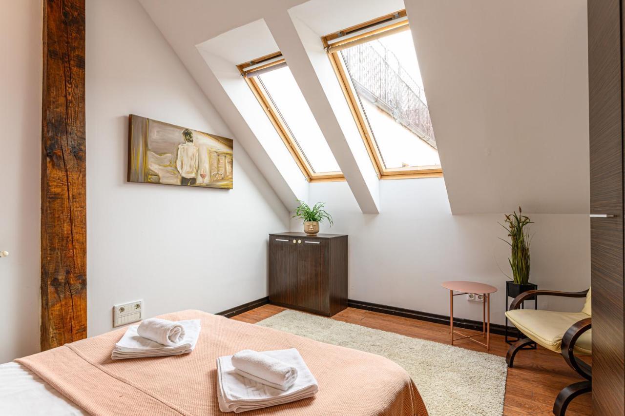 Dream Guesthouse Braşov Esterno foto
