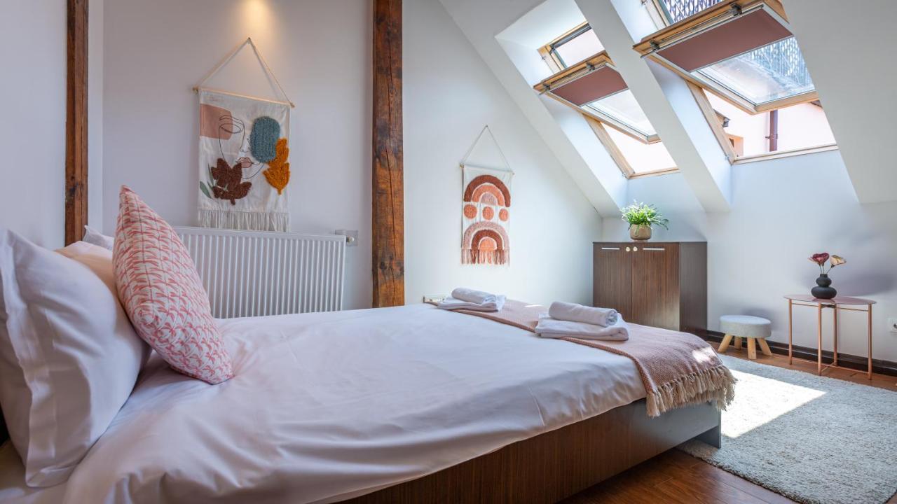 Dream Guesthouse Braşov Esterno foto