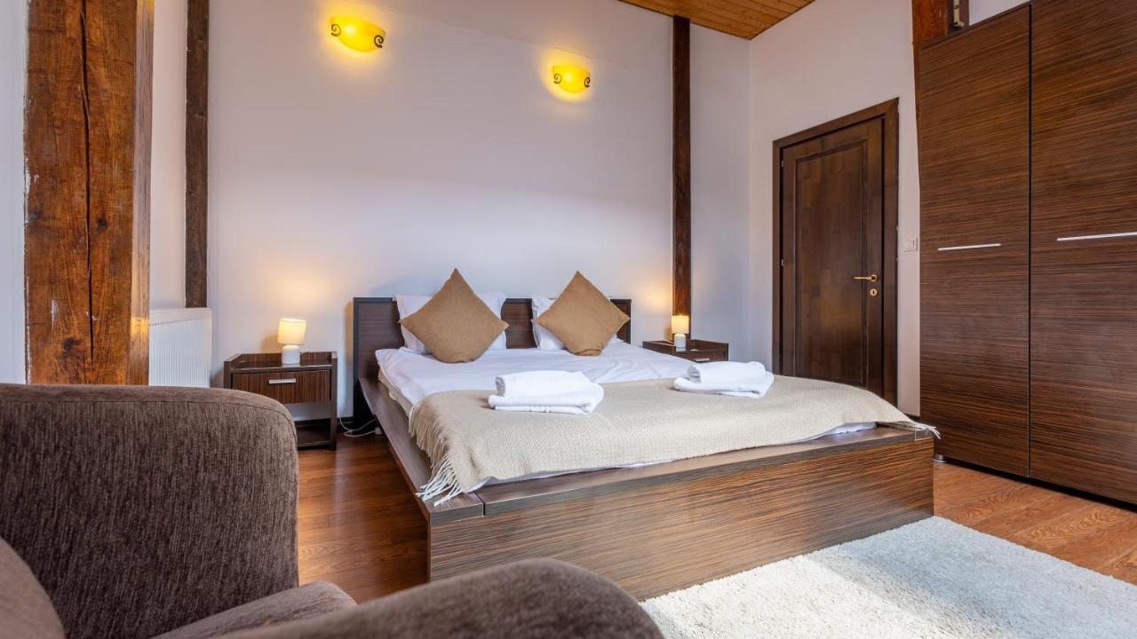Dream Guesthouse Braşov Esterno foto